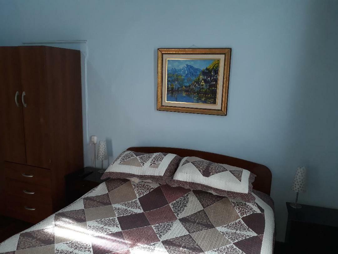 Residencial Praga Pansiyon Santiago Dış mekan fotoğraf